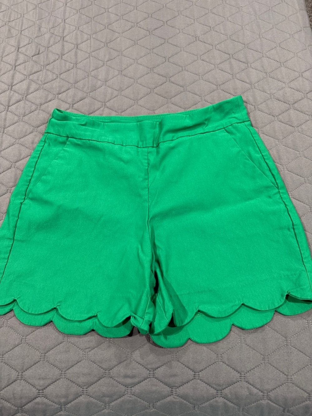 crown & ivy Bright Green Scallop Hem High-Waist Shorts